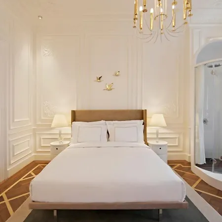 The Galata 4*