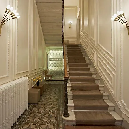 The Galata 4*